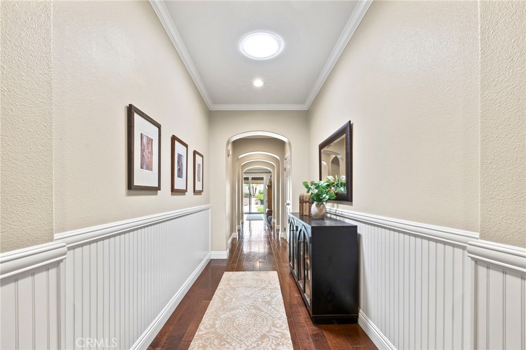 1705 Arthur Loop W