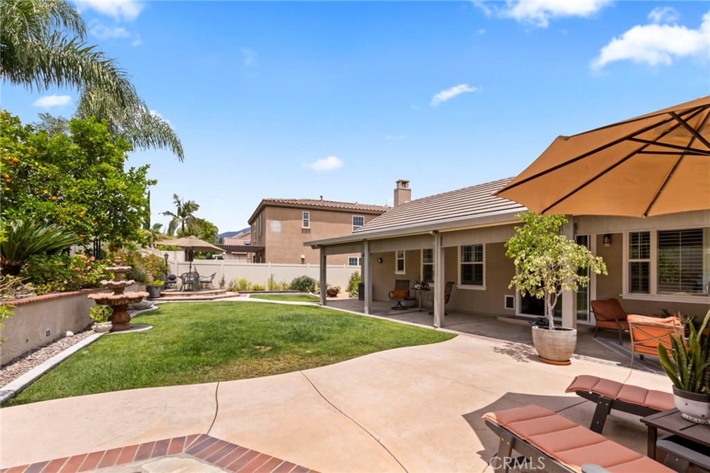 1705 Arthur Loop W
