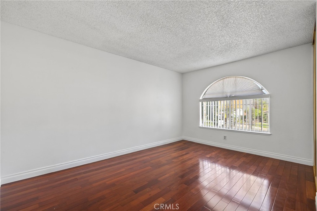 541 Fairwood Street