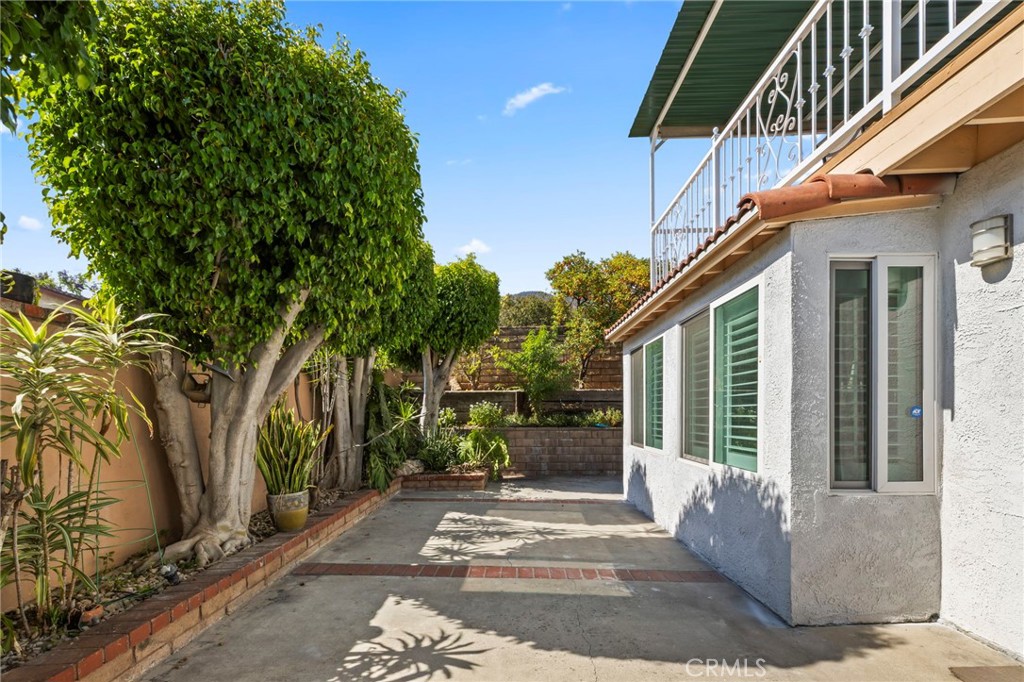 541 Fairwood Street