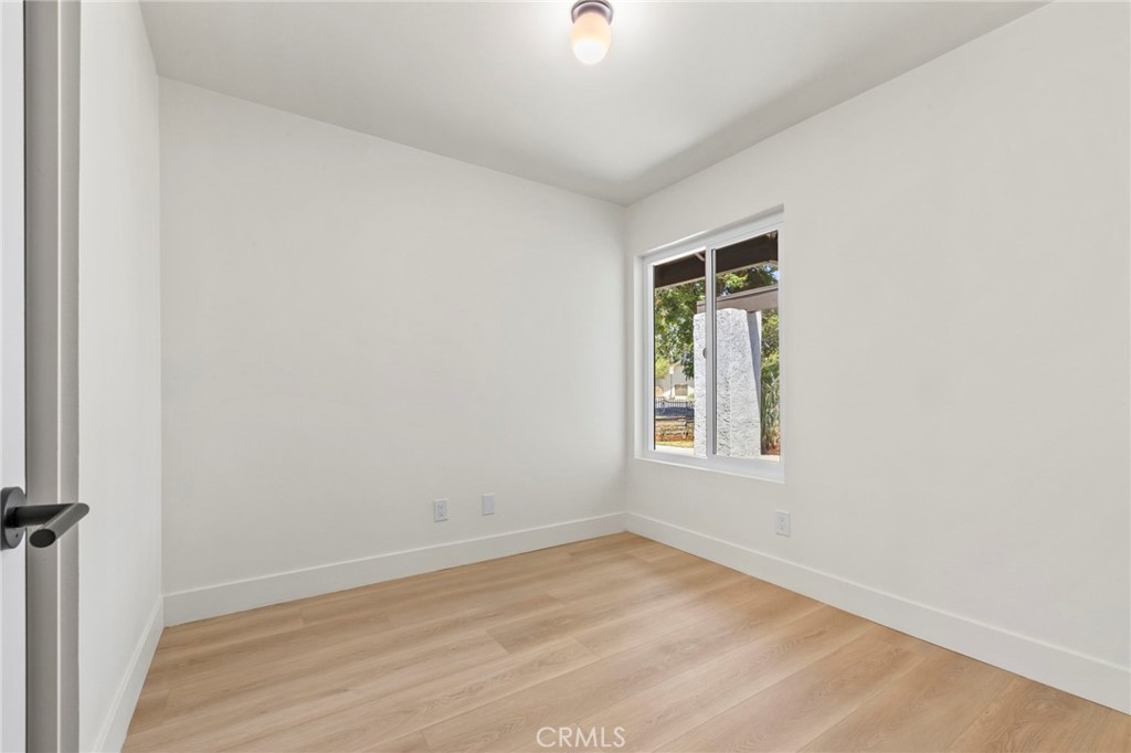 2614 Virginia Way