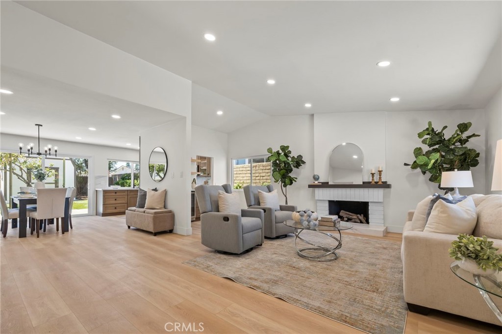 2614 Virginia Way