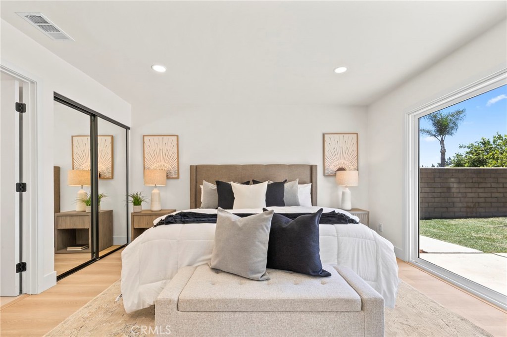 2614 Virginia Way