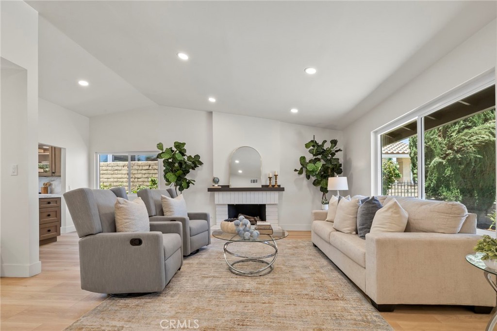 2614 Virginia Way
