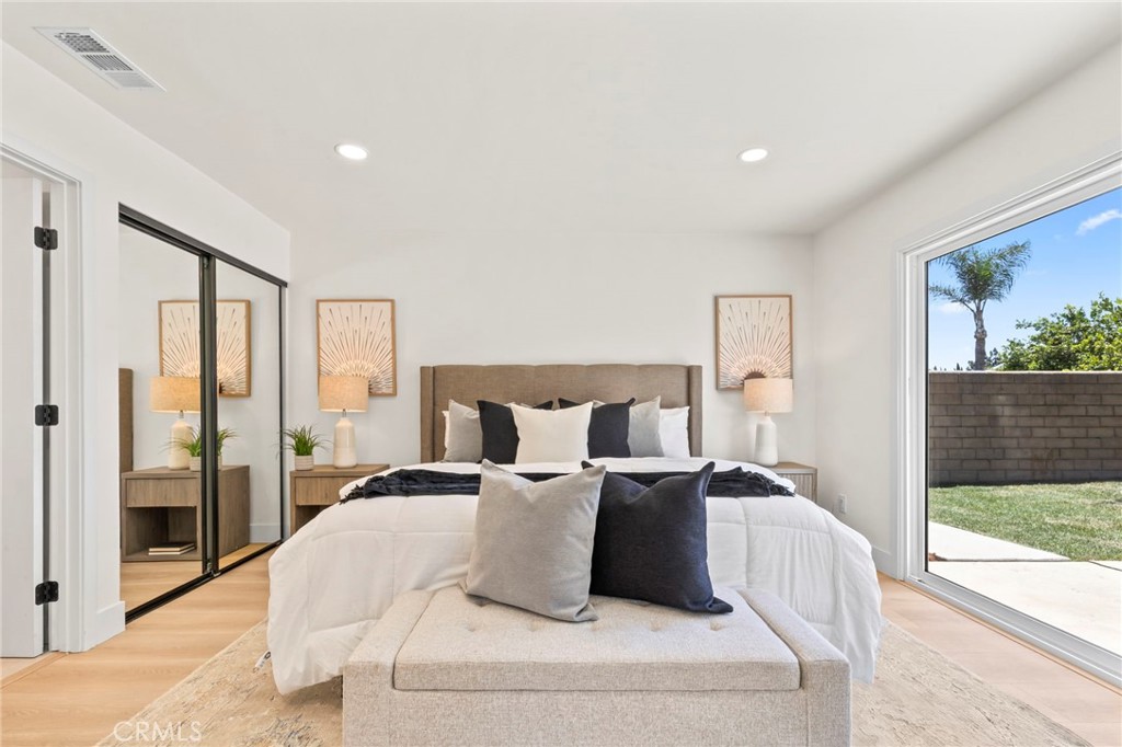 2614 Virginia Way