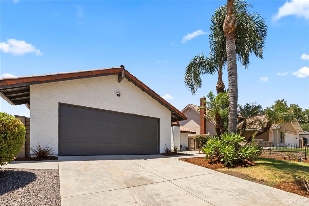 2614 Virginia Way