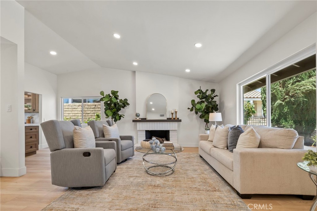 2614 Virginia Way