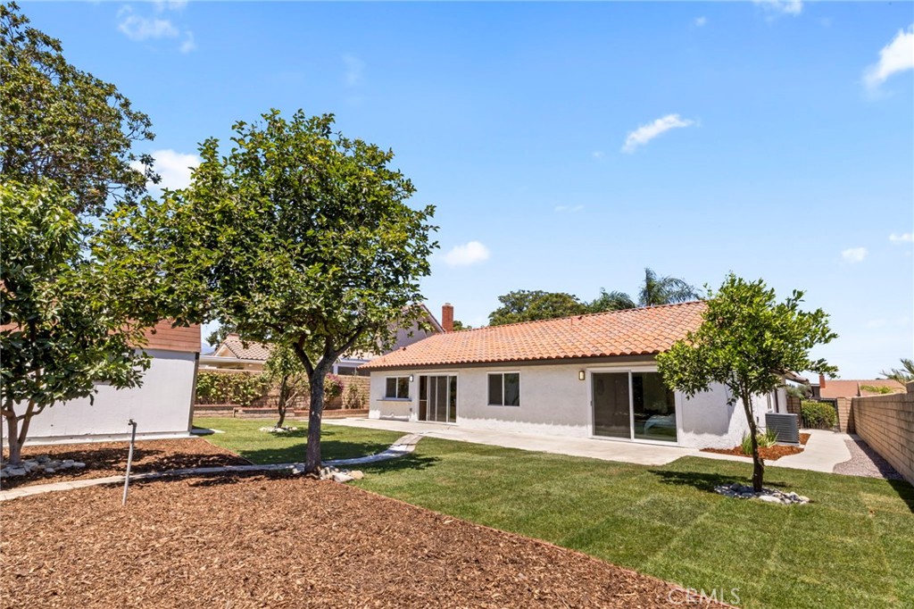2614 Virginia Way