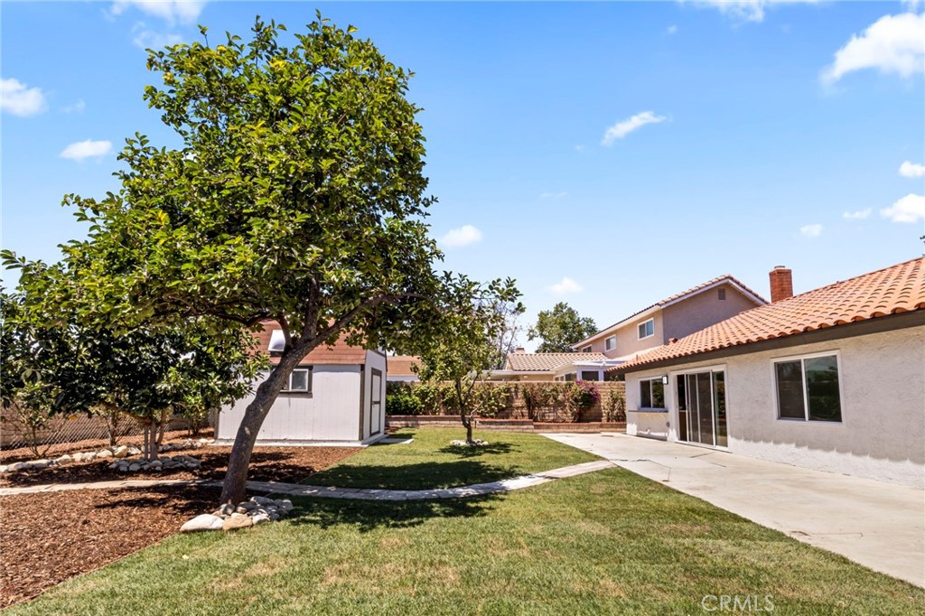 2614 Virginia Way