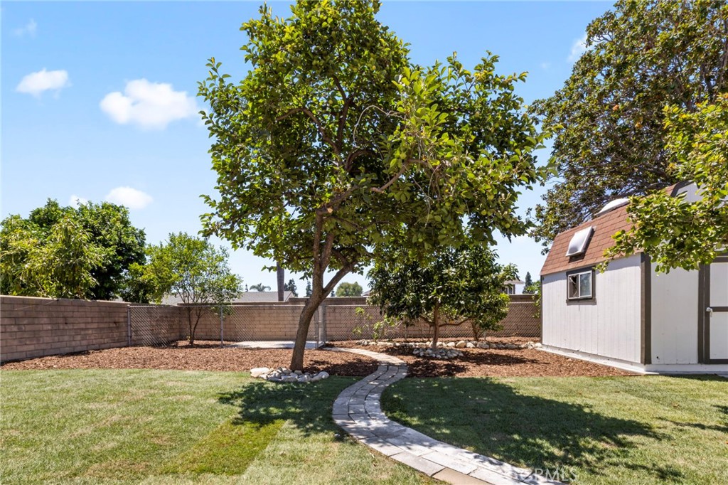 2614 Virginia Way