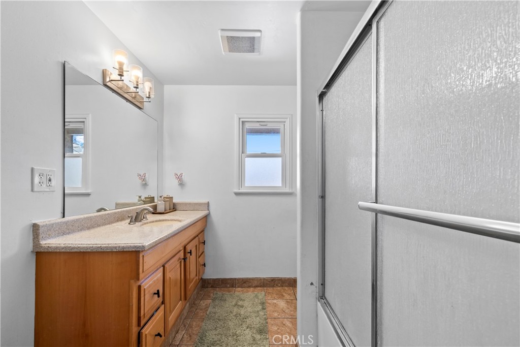333 W 7th Street