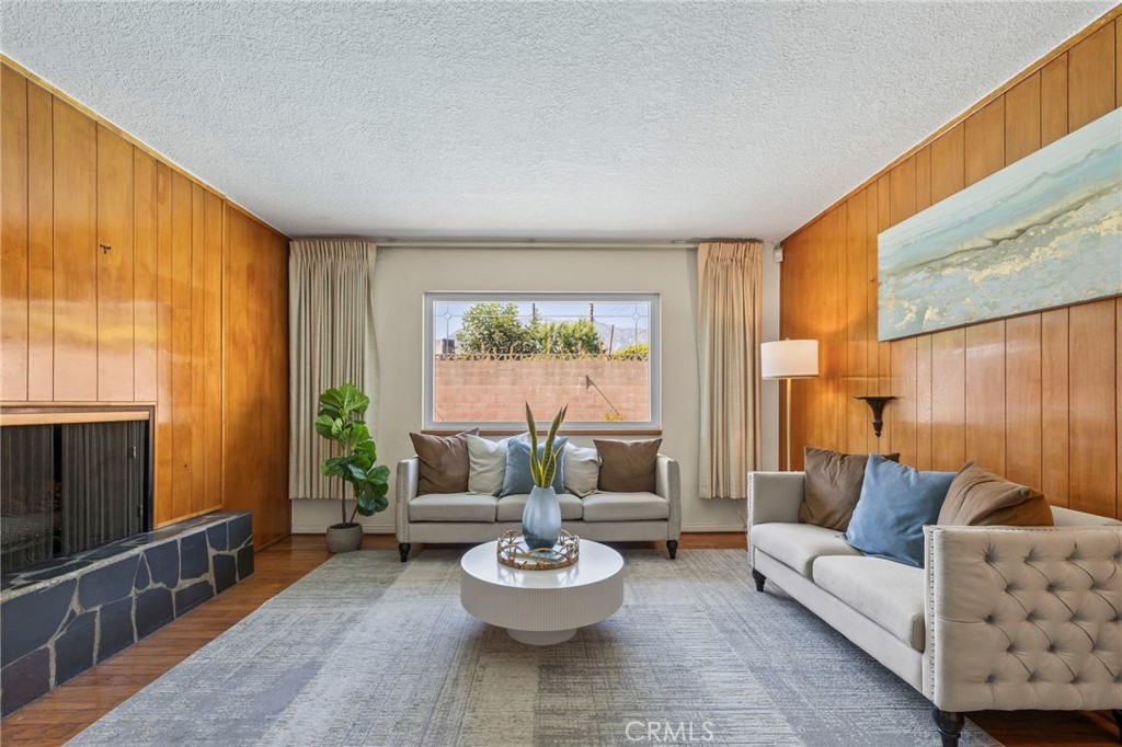1483 Loma Sola Court