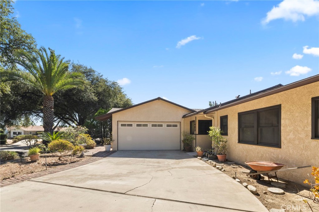 1483 Loma Sola Court