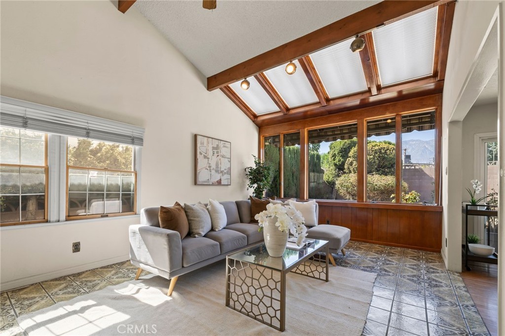 1483 Loma Sola Court