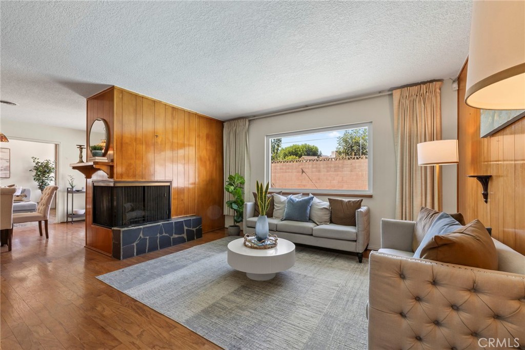 1483 Loma Sola Court