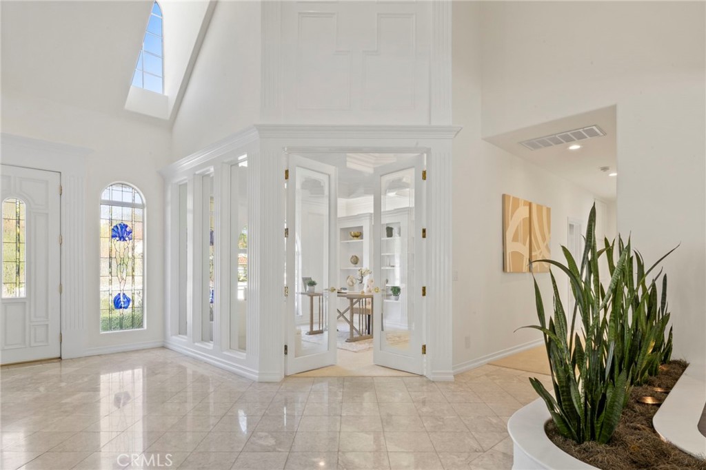 5072 Castle Court