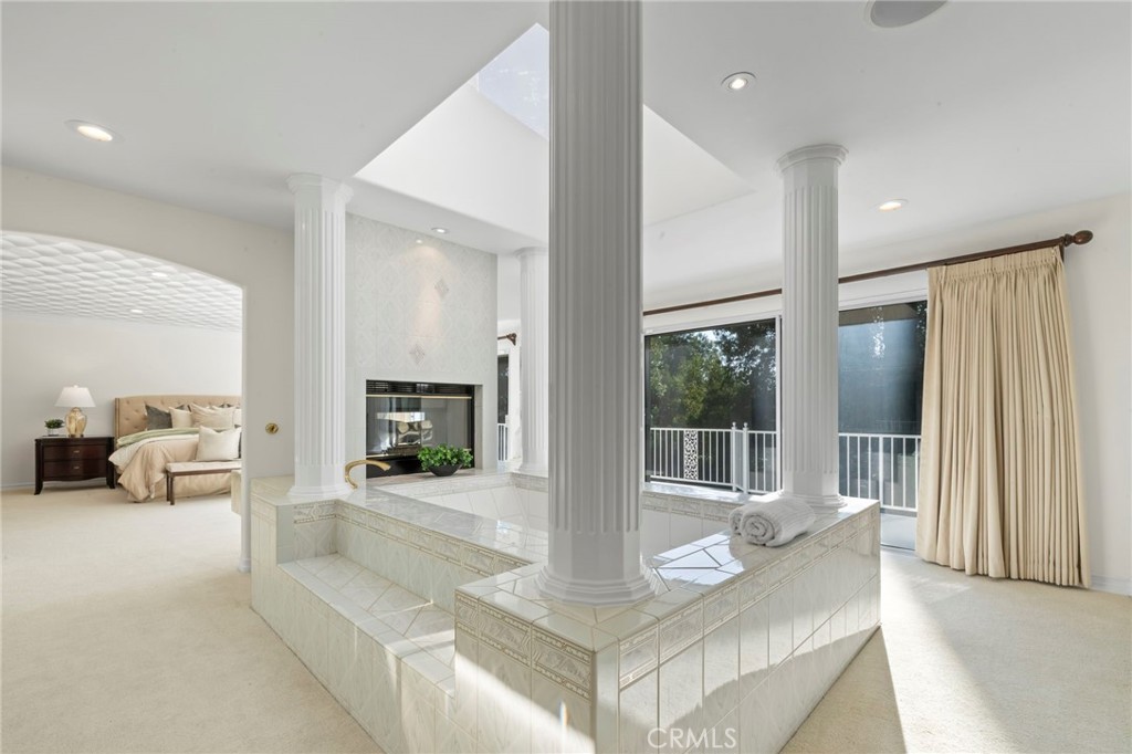 5072 Castle Court