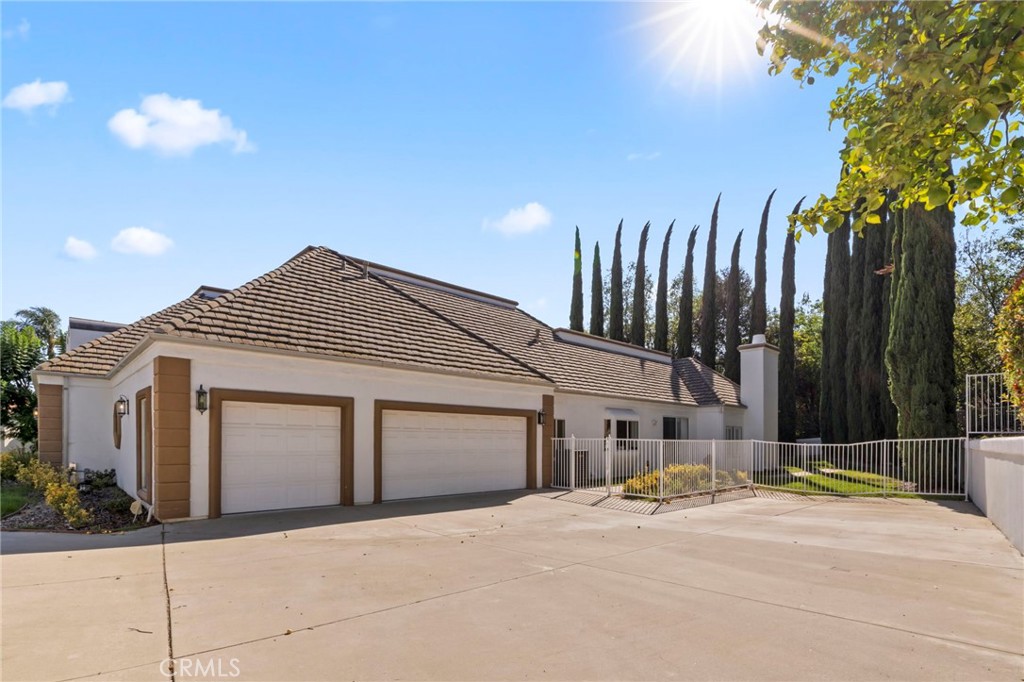 5072 Castle Court