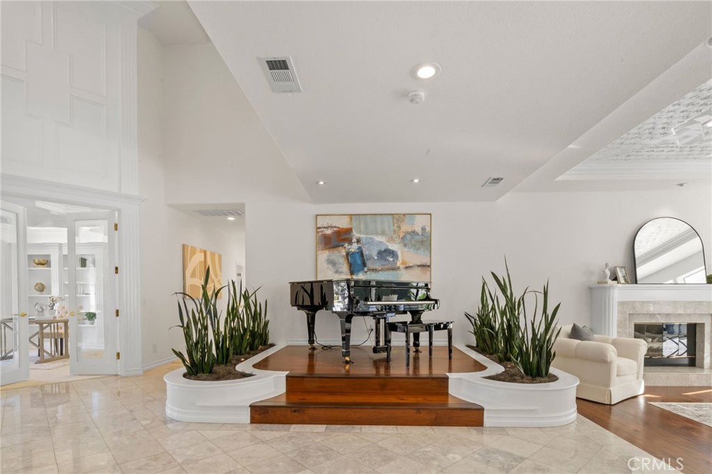 5072 Castle Court