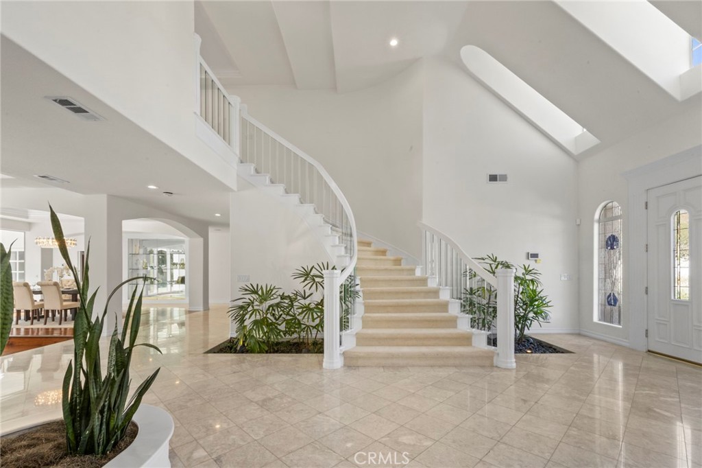 5072 Castle Court