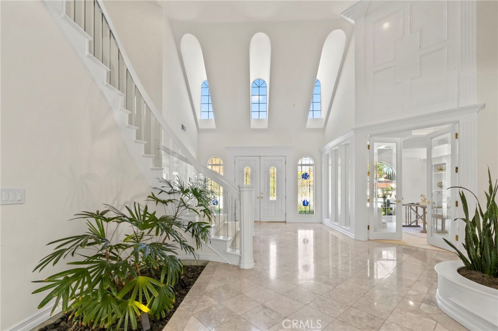 5072 Castle Court
