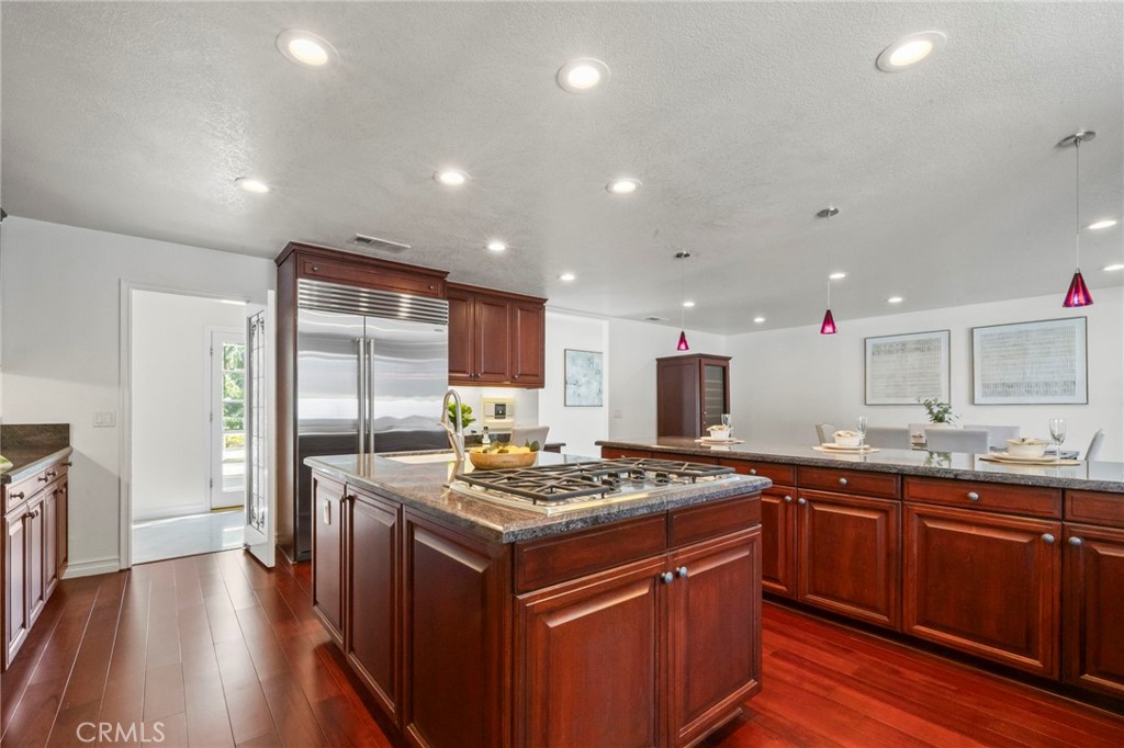 5072 Castle Court