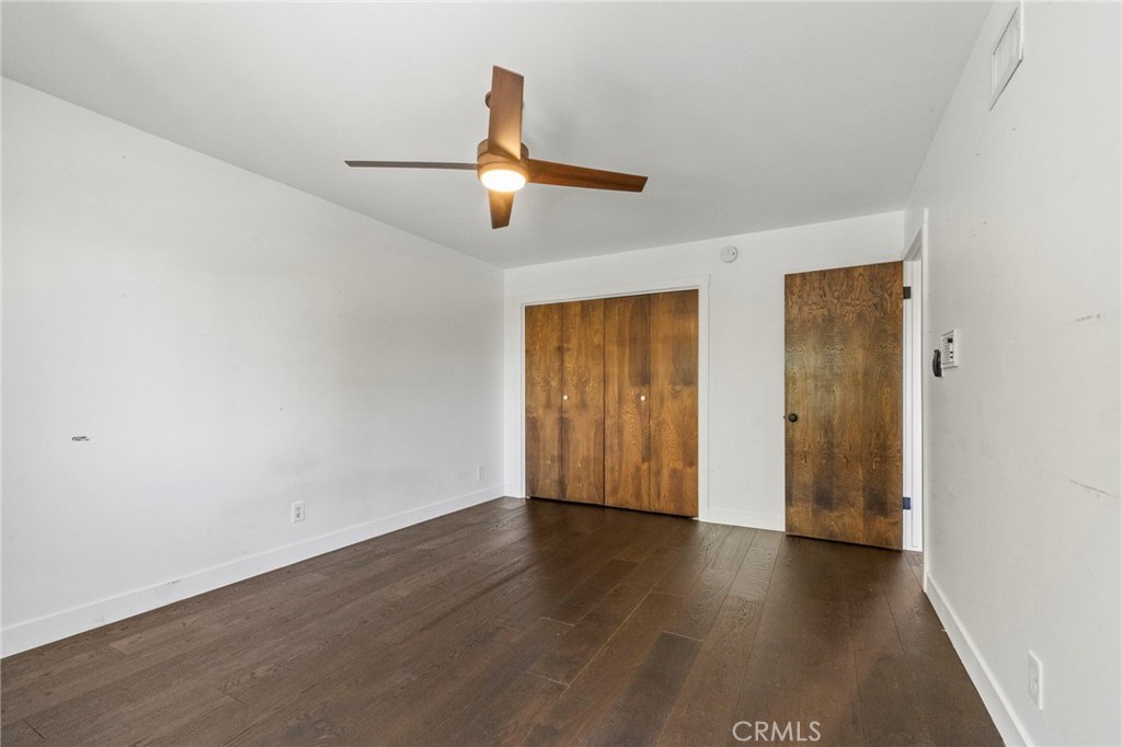 221 W Tennyson Street