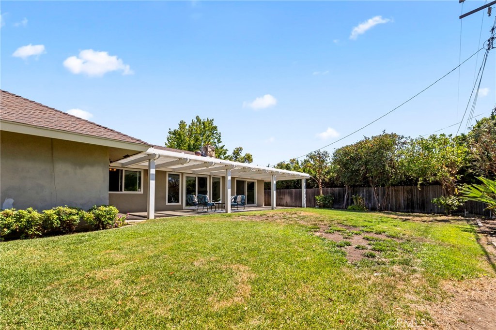 956 W 14th Street