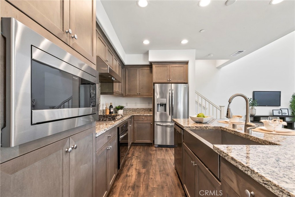 7427 Solstice Place