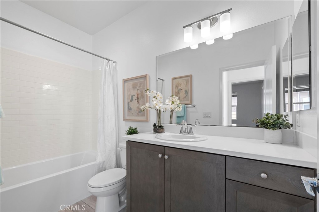7427 Solstice Place