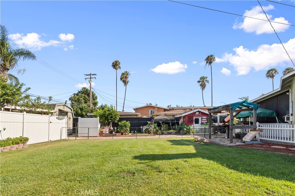 128 N Walnuthaven Drive