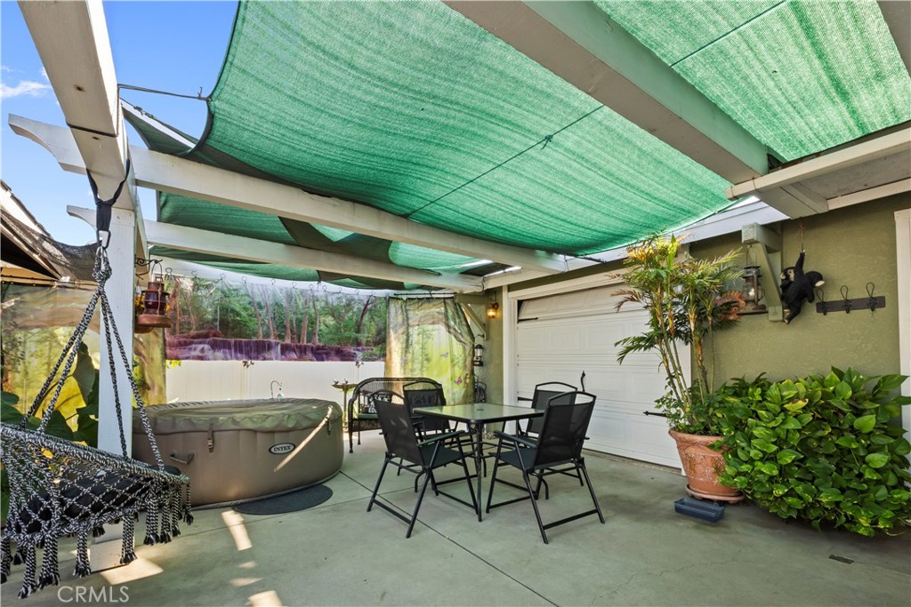 128 N Walnuthaven Drive