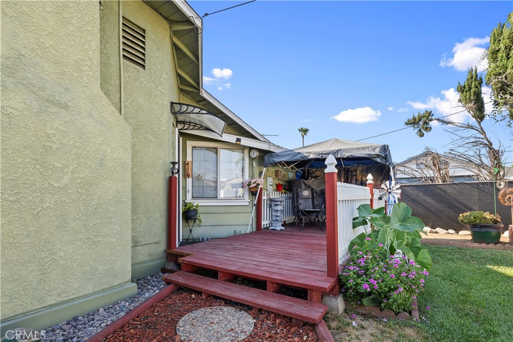 128 N Walnuthaven Drive