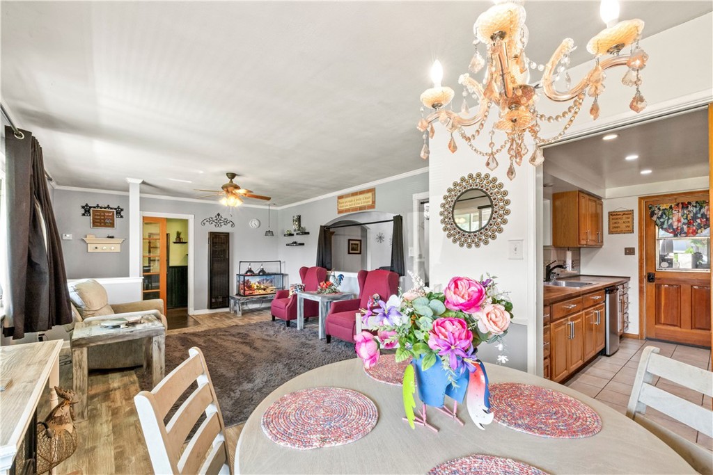 128 N Walnuthaven Drive