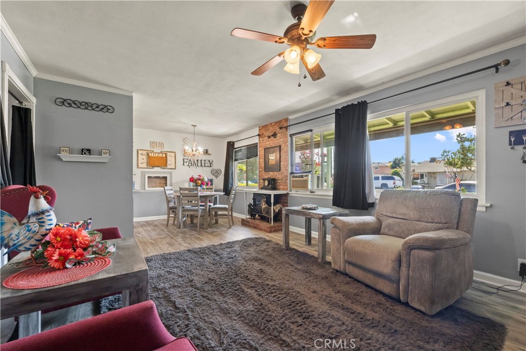 128 N Walnuthaven Drive