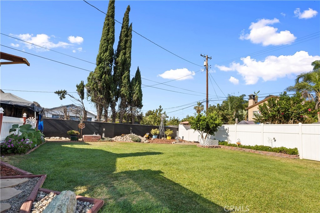 128 N Walnuthaven Drive
