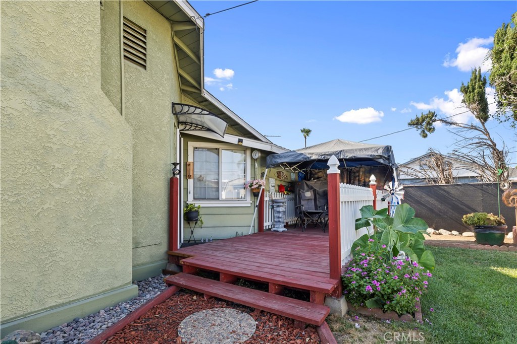 128 N Walnuthaven Drive