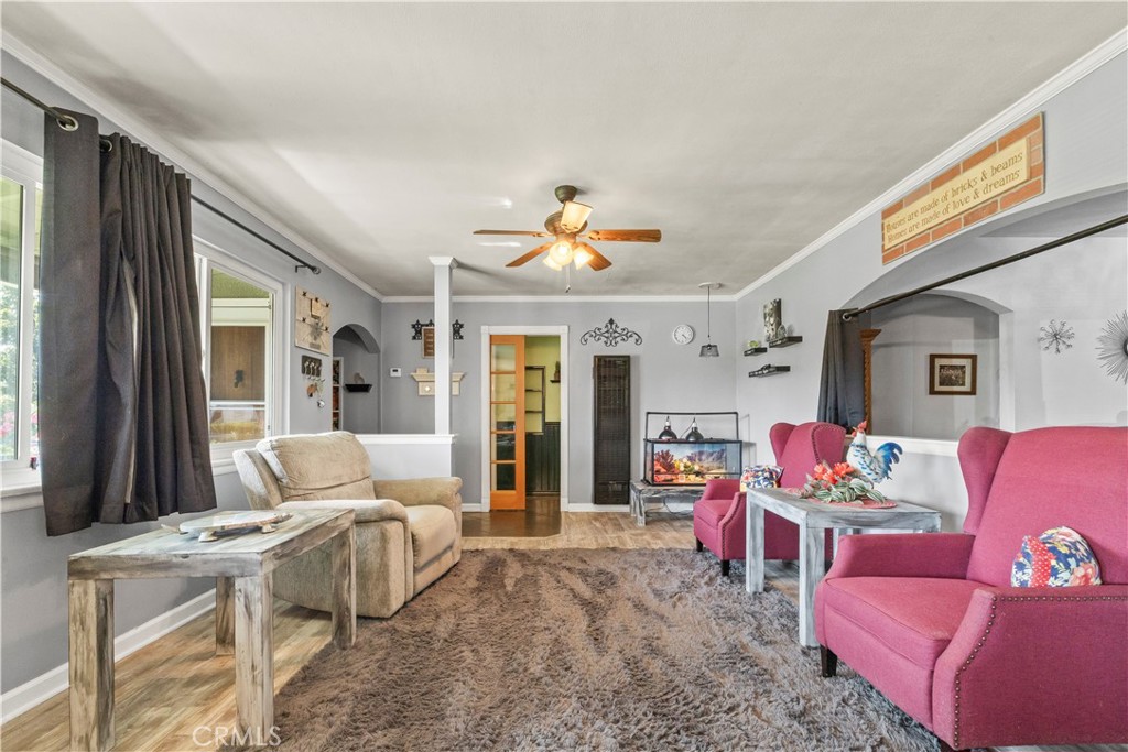 128 N Walnuthaven Drive
