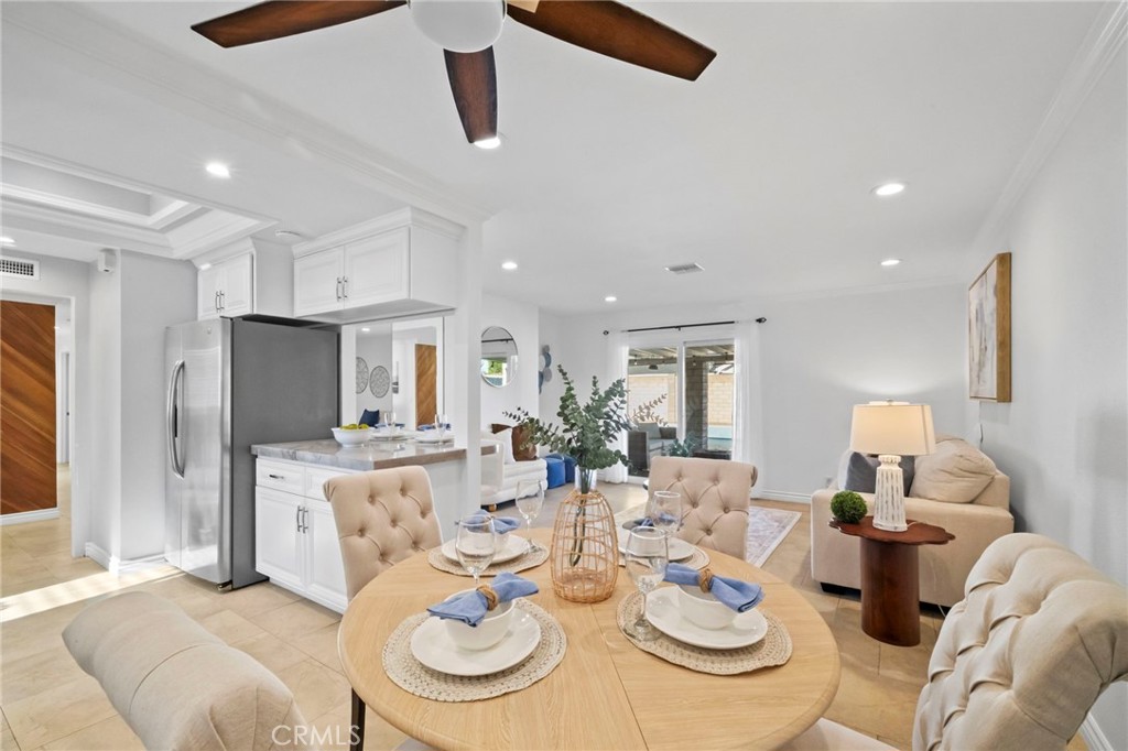 1338 N Albright