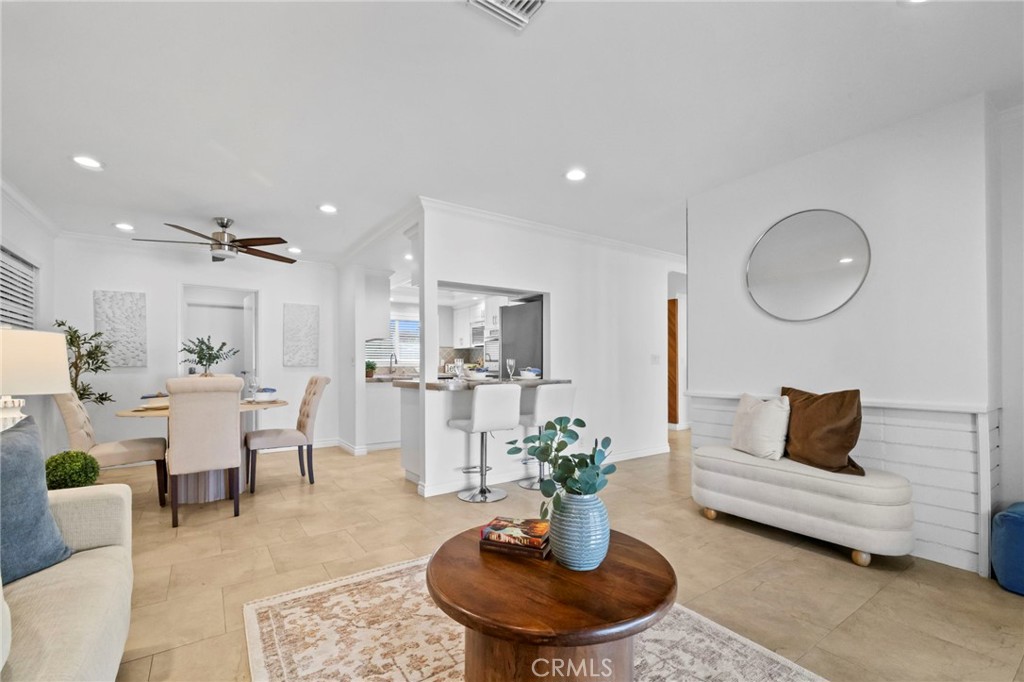 1338 N Albright