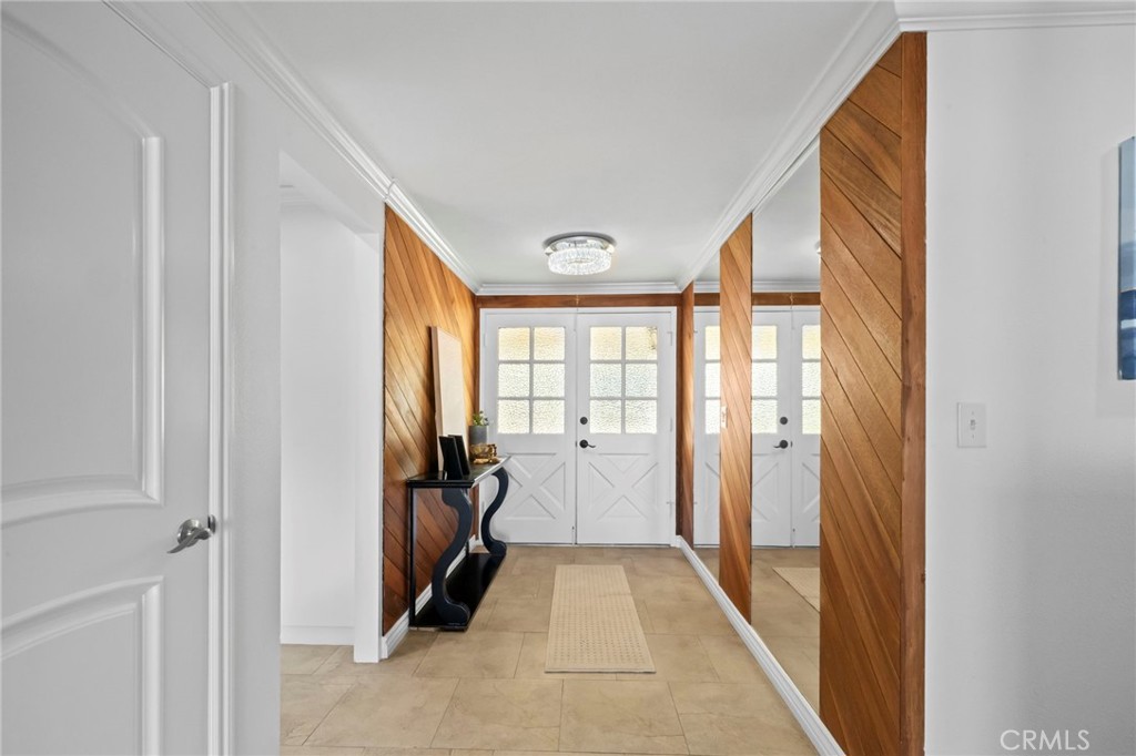 1338 N Albright