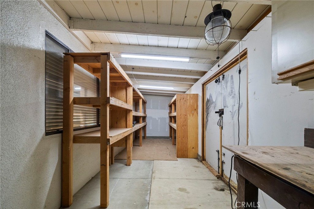 1338 N Albright