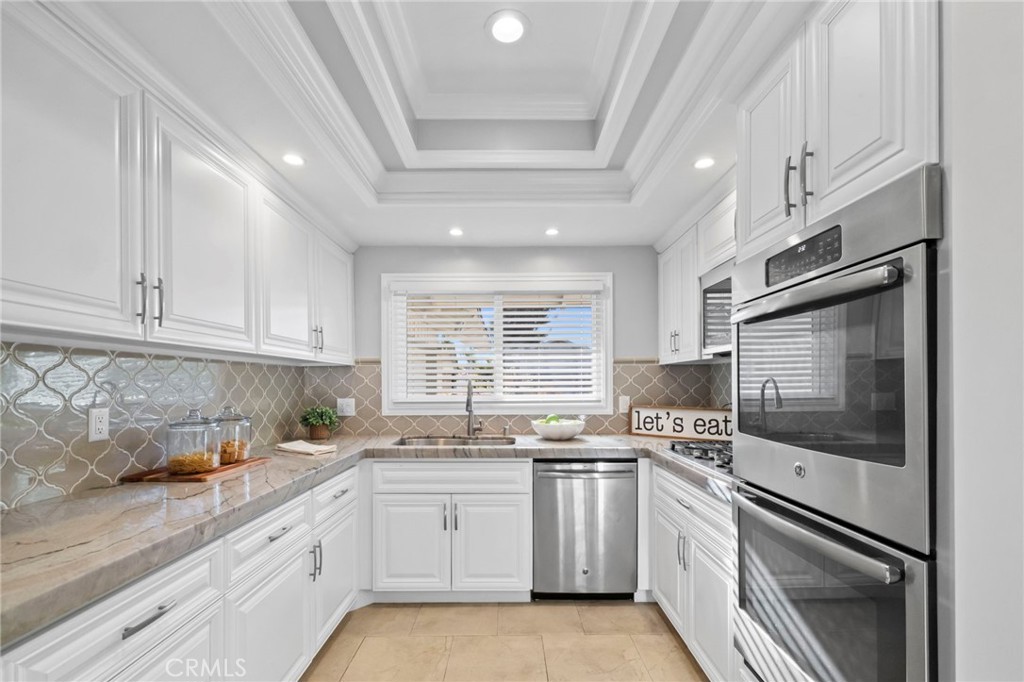 1338 N Albright