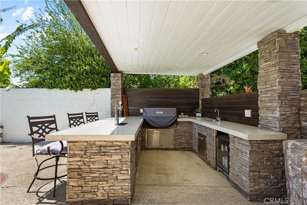 2485 San Mateo Drive