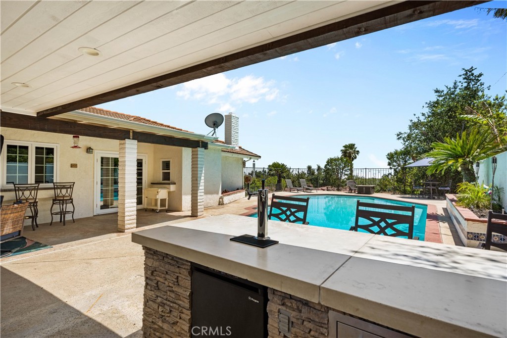2485 San Mateo Drive