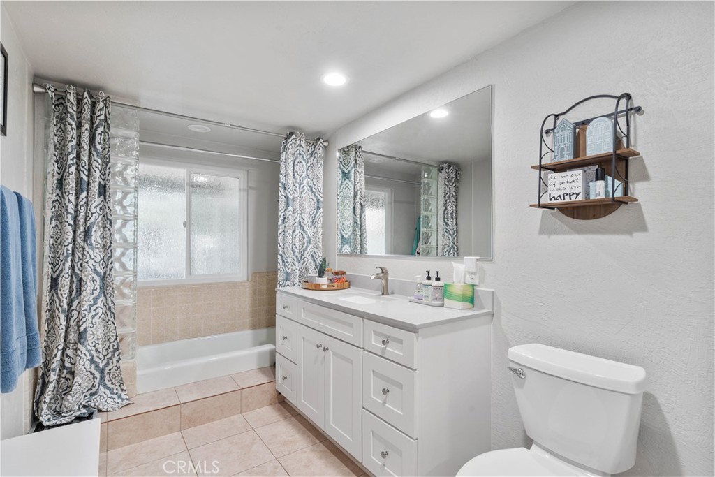 2485 San Mateo Drive