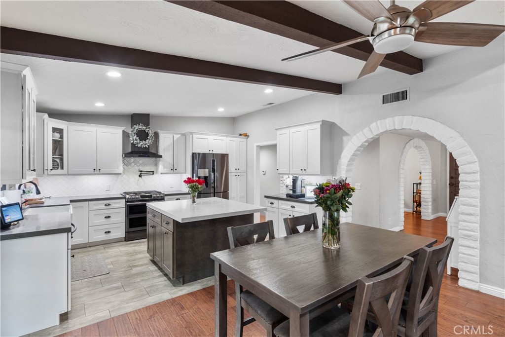 2485 San Mateo Drive