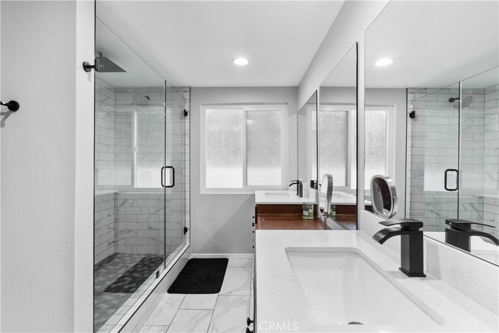 2485 San Mateo Drive