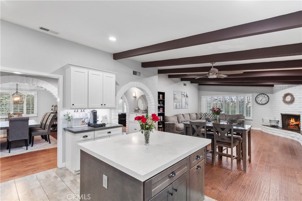 2485 San Mateo Drive