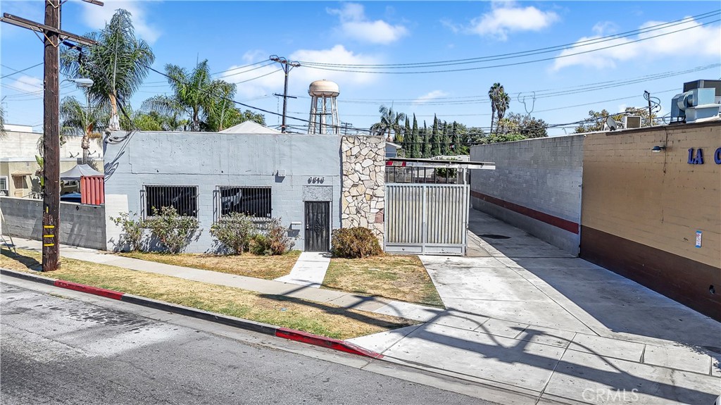 9516 Rayo Ave.